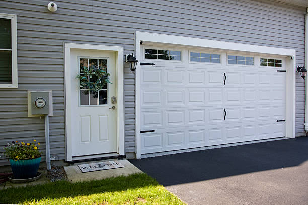 24/7 Emergency Garage Door Panel Replacement experts in Camden, OH